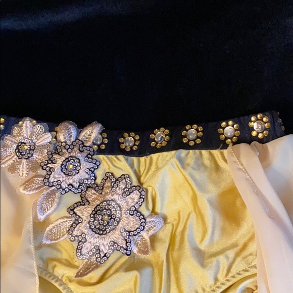 Solo Glamour Girls XLC Costume - Picture 5 of 11